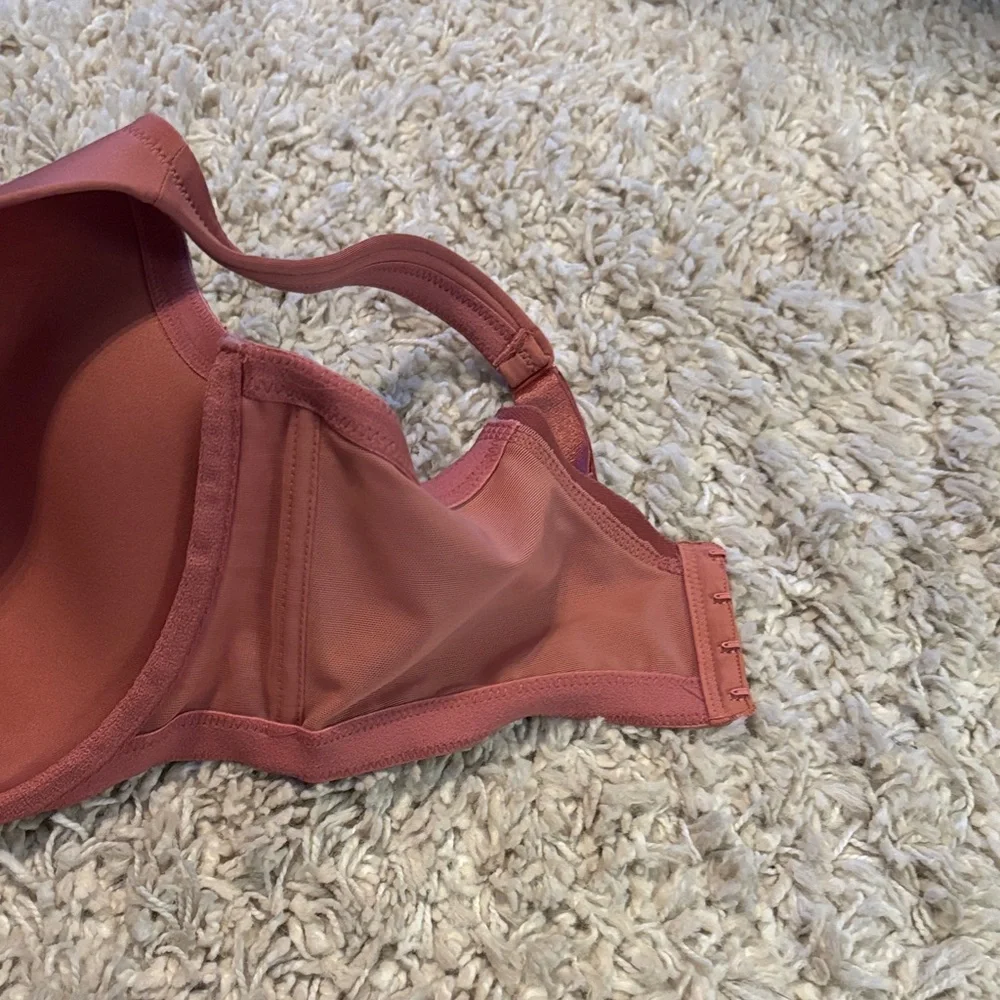 Cacique Rust and White Lace Bra